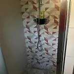 U Re D' Alzettu شقة *